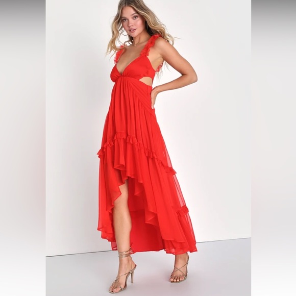 - Lulu’s Always A Dreamer Red Chiffon Tiered High-Low Dress Sz: M - Picture 2 of 13